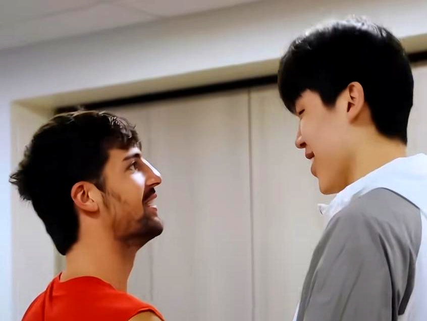 开拓者队才在第四节末尾艰难赢下一场，真的，这轮系列赛悬念不大了。   ...