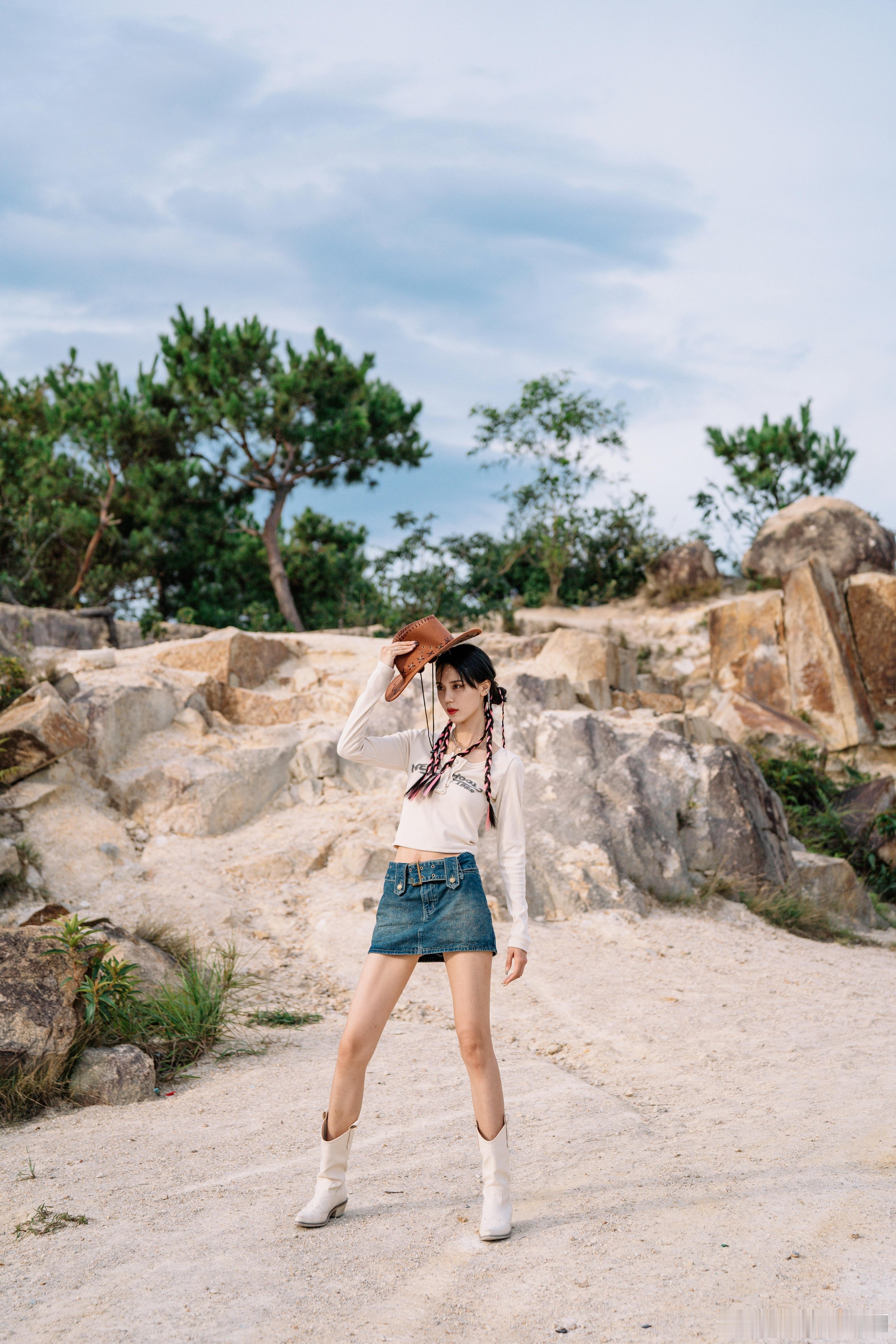📸:sony a7m3 #约拍##摄影作品[超话]##拍照##山野##人像摄影[超话]##写真##索尼# ​