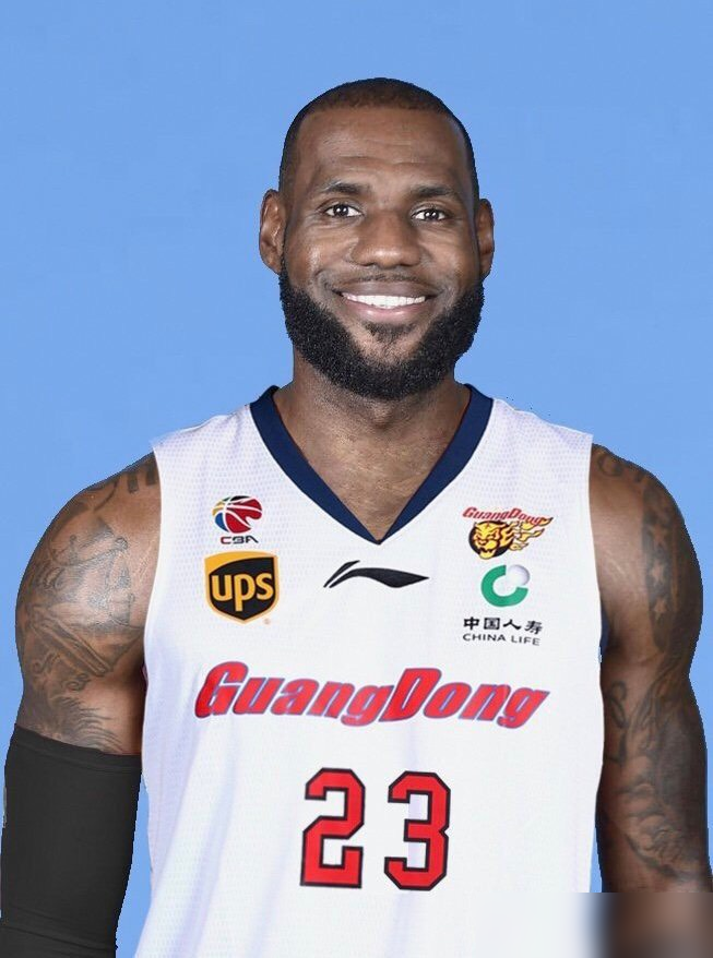 谁想出的馊主意？拿顶薪带伤的胡明轩，去换一个连NBA板凳都坐不稳的曾凡...