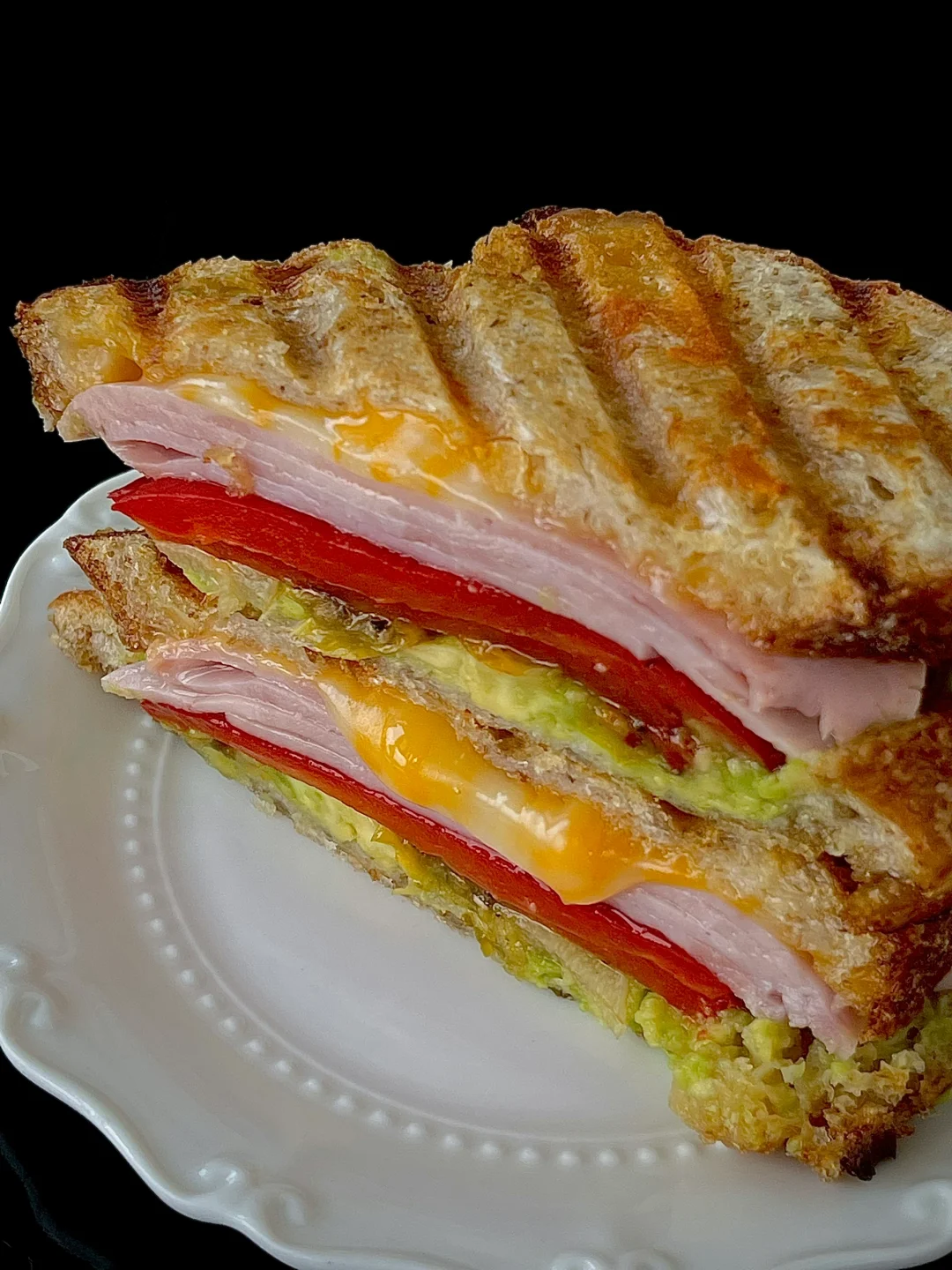 早餐三明治｜牛油果甜椒火腿芝士🥪