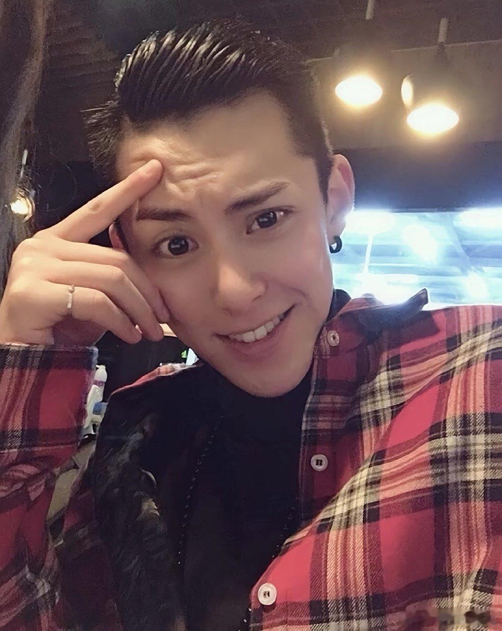 #王鹤棣[超话]##王鹤棣冉方旭# whd#王鹤棣黑夜告白# whd#王鹤棣你好星期六# 

我想回到你的早期，看你脸上真挚的微笑

​