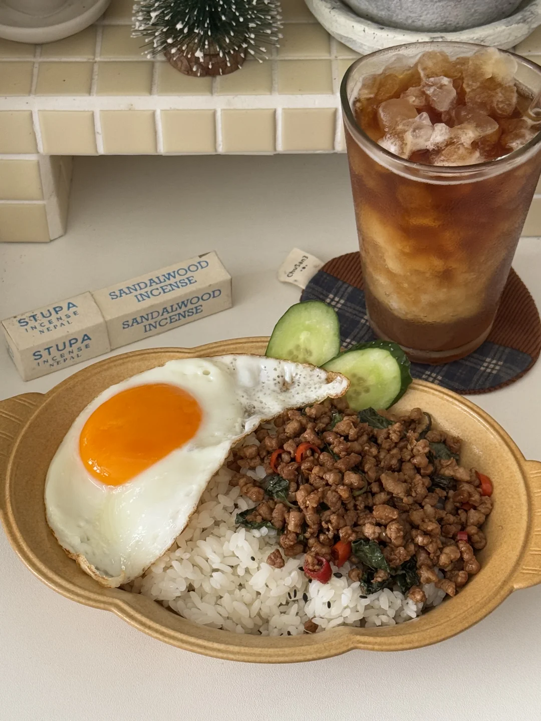 夏厨丨吃不腻的泰式打抛饭&柠檬红茶冷萃🥤