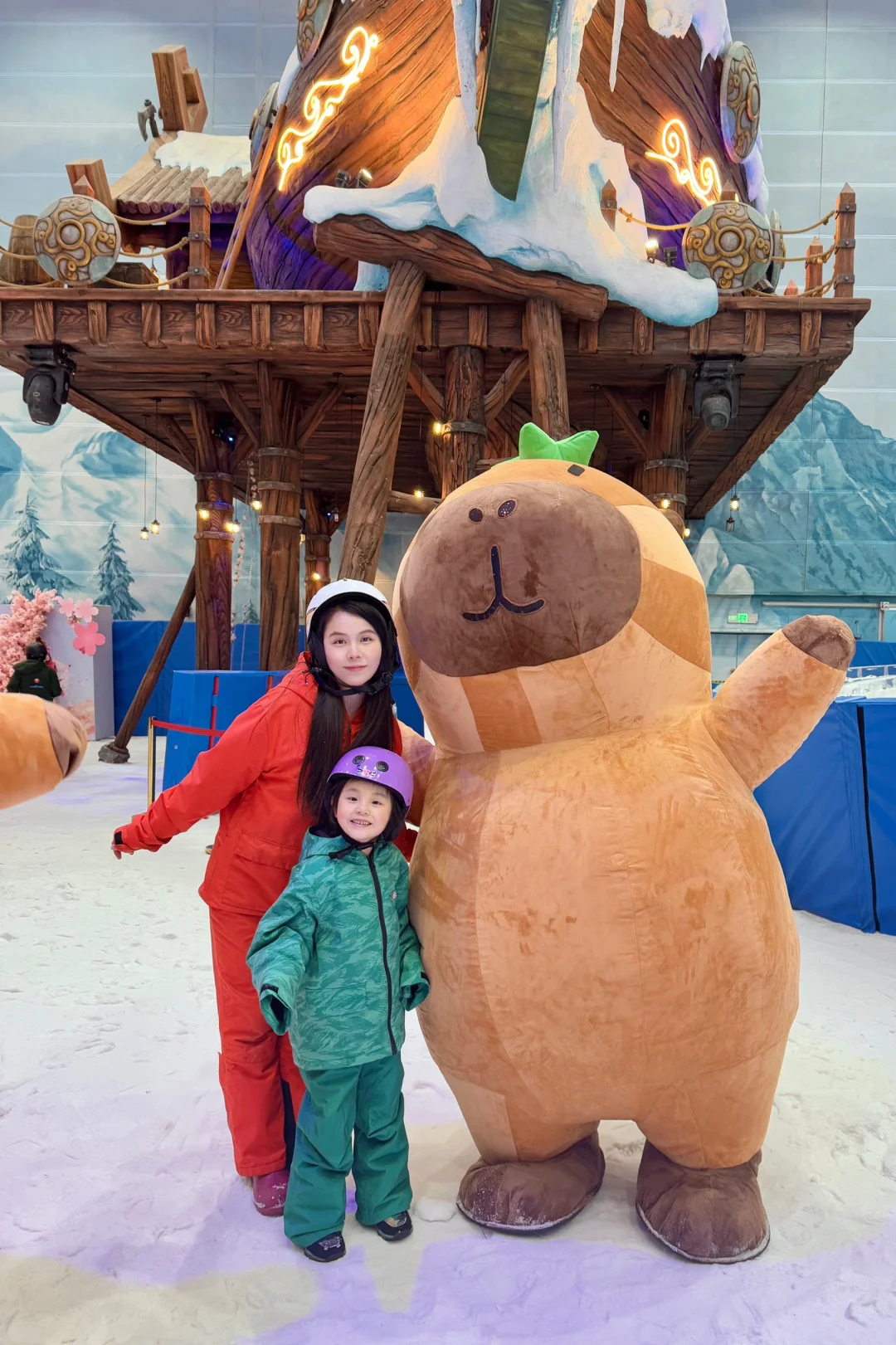 五一遛娃‼️来WS热雪奇迹和卡皮巴拉一起玩雪