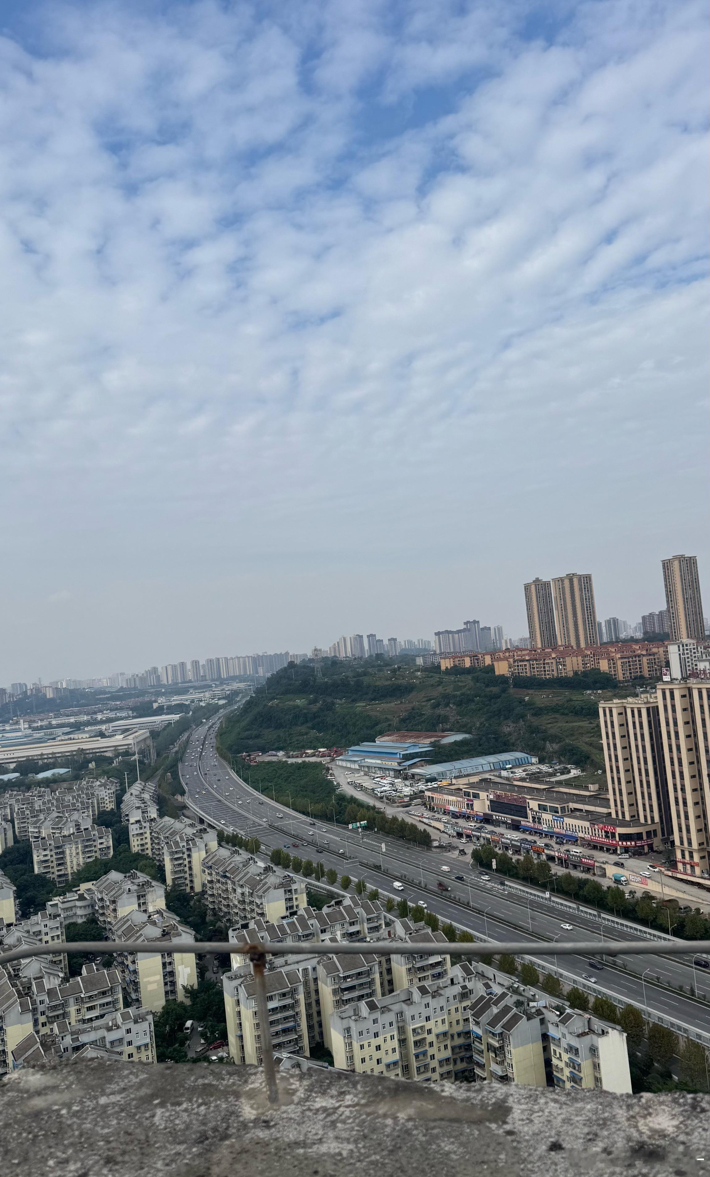 偶尔爬下楼，暴汗的感觉很爽24分钟90层[耶] ​​​