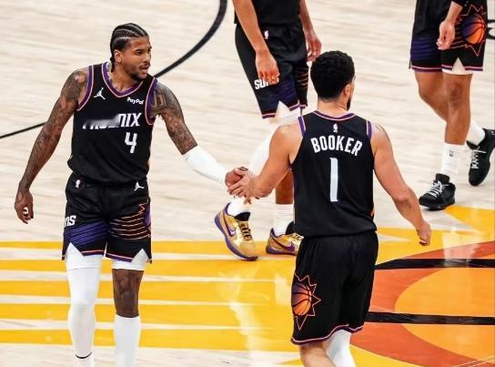 火箭拒绝横扫稳住尊严，太阳明天能续命吗？   湖人没能如愿四杀收割，火...