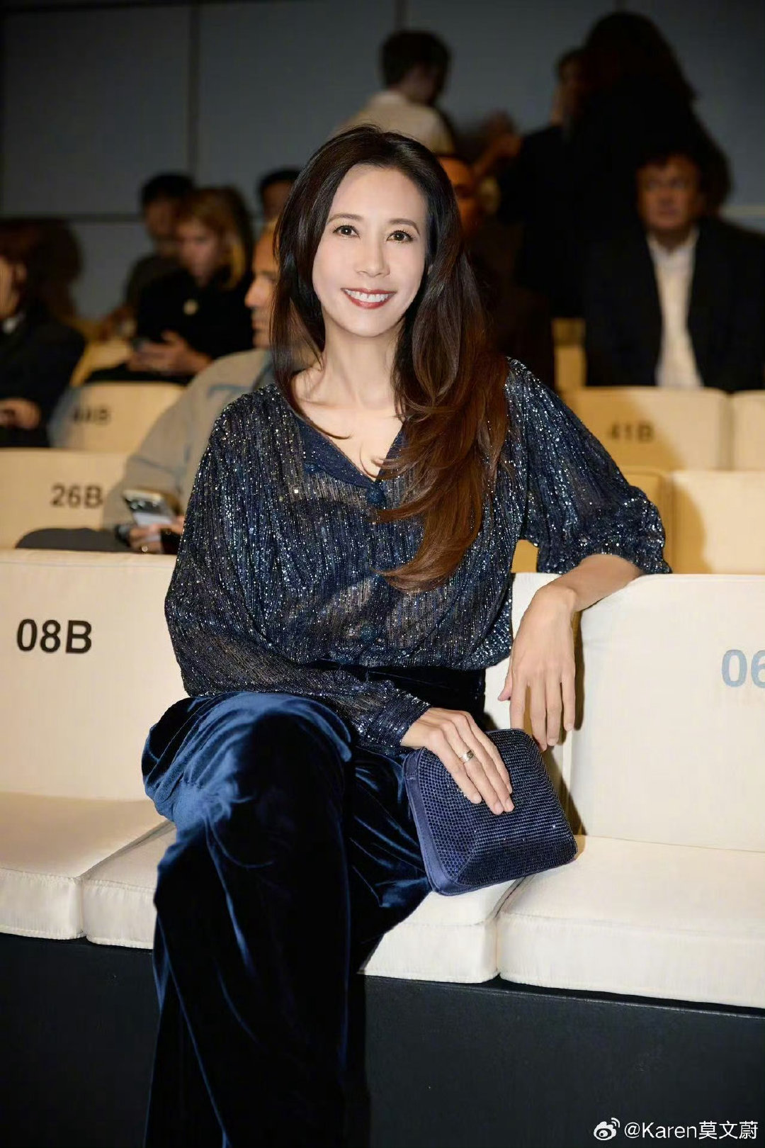 莫文蔚
#莫文蔚##karen莫文蔚##时尚穿搭# ​