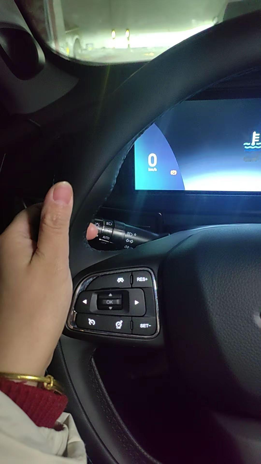 给你们方向盘有加热的说不清楚，不说了，我要去搬砖了