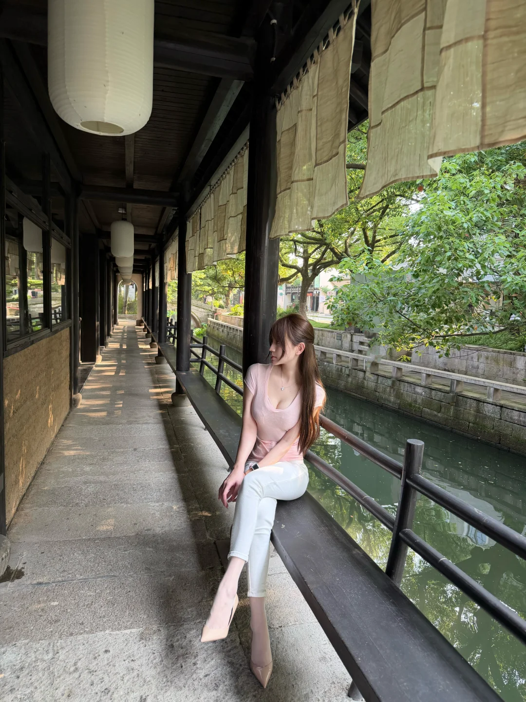 人与人之间的羁绊本就薄如蝉翼