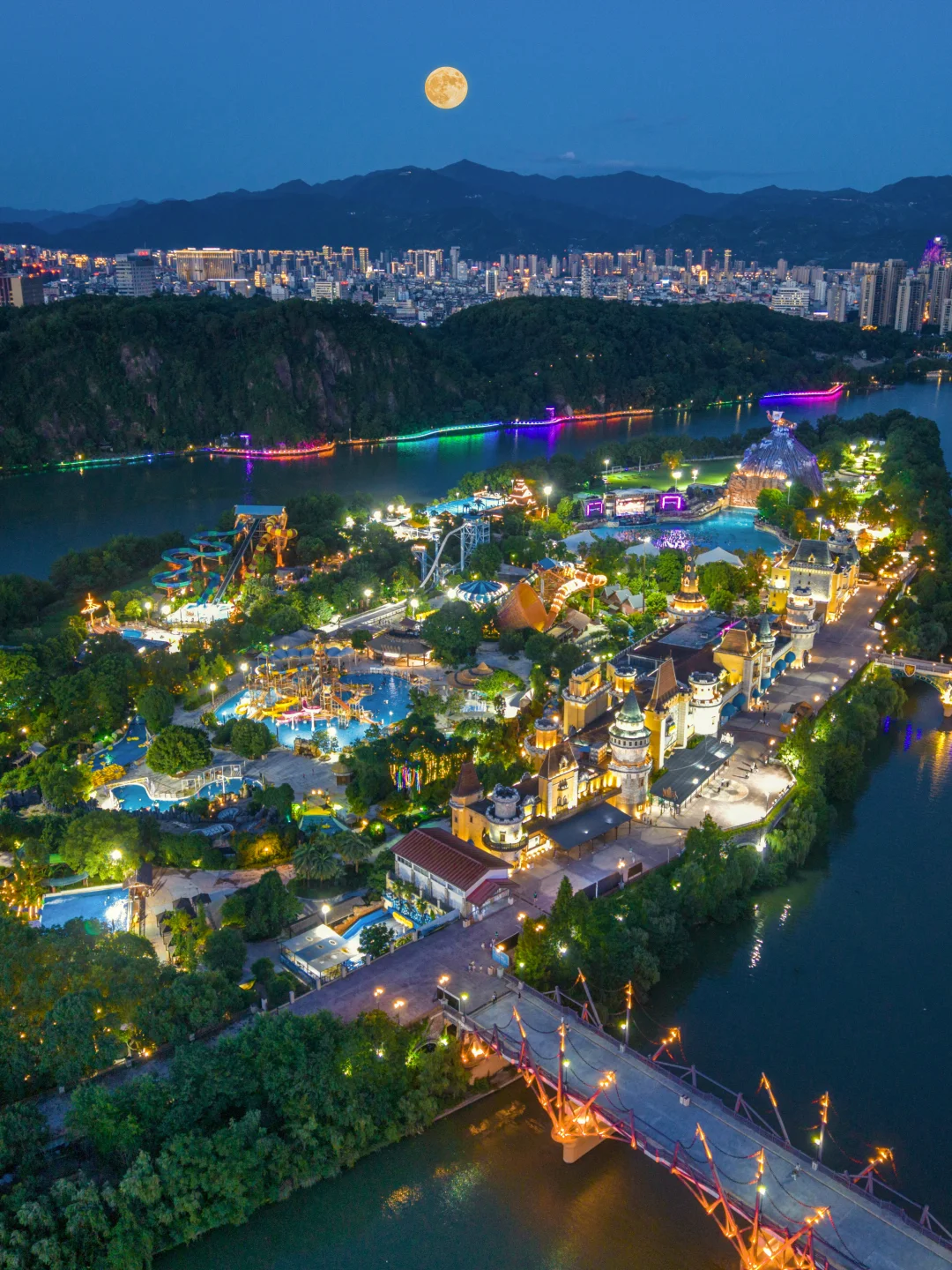 比起迪士尼，我更爱这个清凉避暑的冒险岛🌴