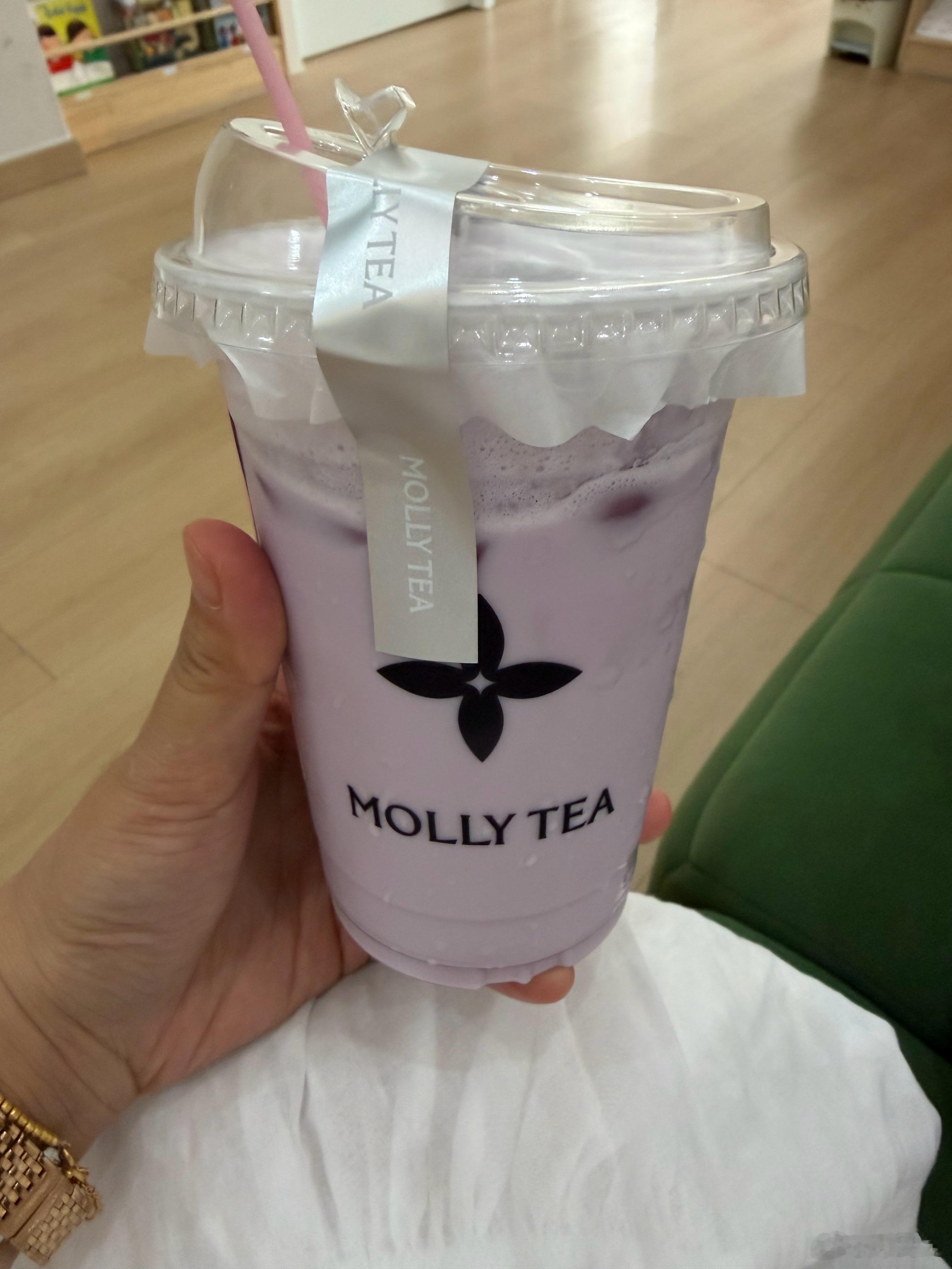 对lv真没好感，起诉这个起诉那个  今日好心情，英语机构的店长请喝网红...