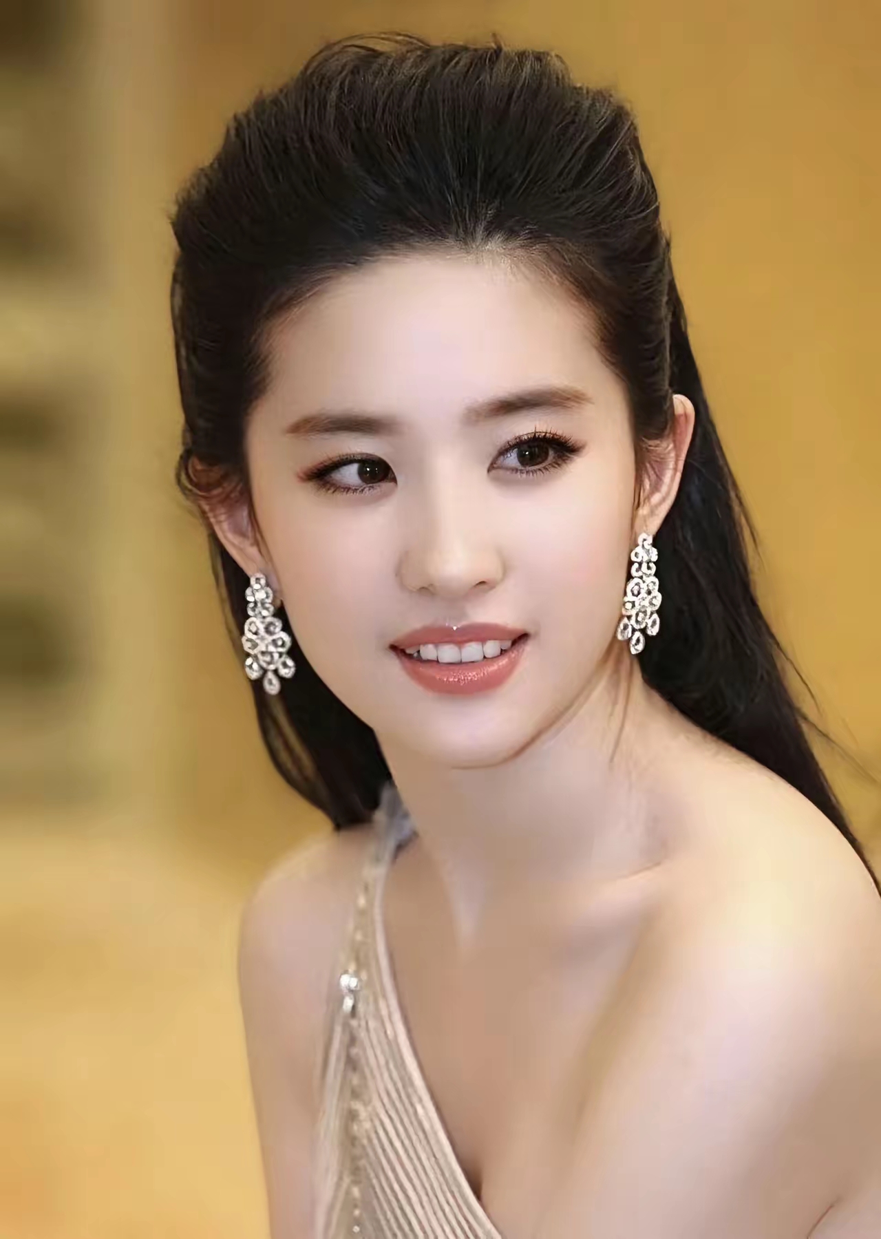 刘亦菲