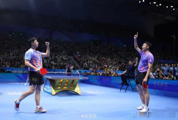 【 7月19日，湖南长沙，2026全国乒乓球锦标赛，马龙/许昕获得男双...