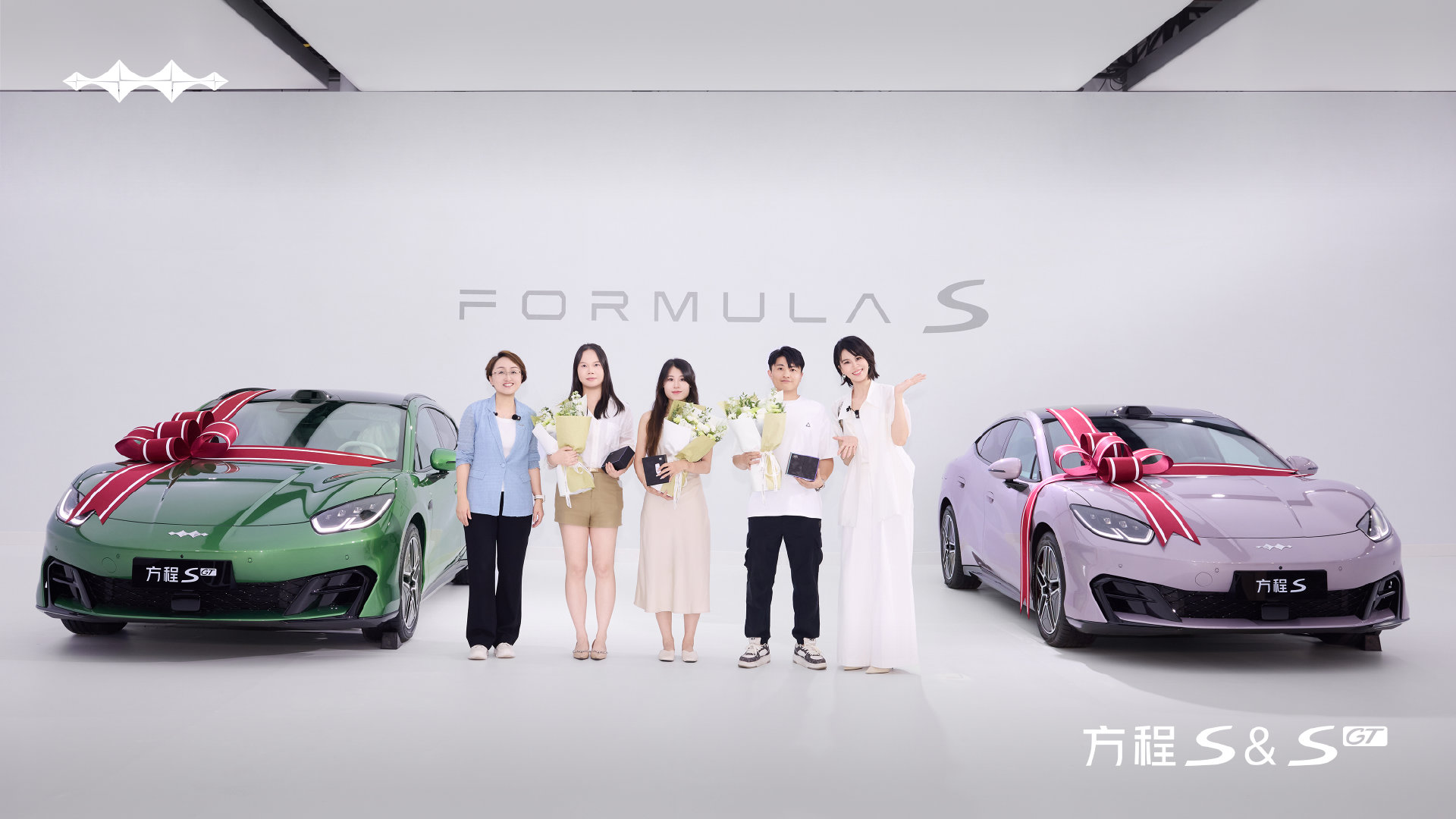 #S体验日# ，启幕S新篇章
#方程SGT全国交付正式开启##方程豹##方程SGT##曾沛慈#
陪你启程新旅途，开启美好S新生活
#曾沛慈为方程SGT车主交车#
#曾沛慈[超话]# ​