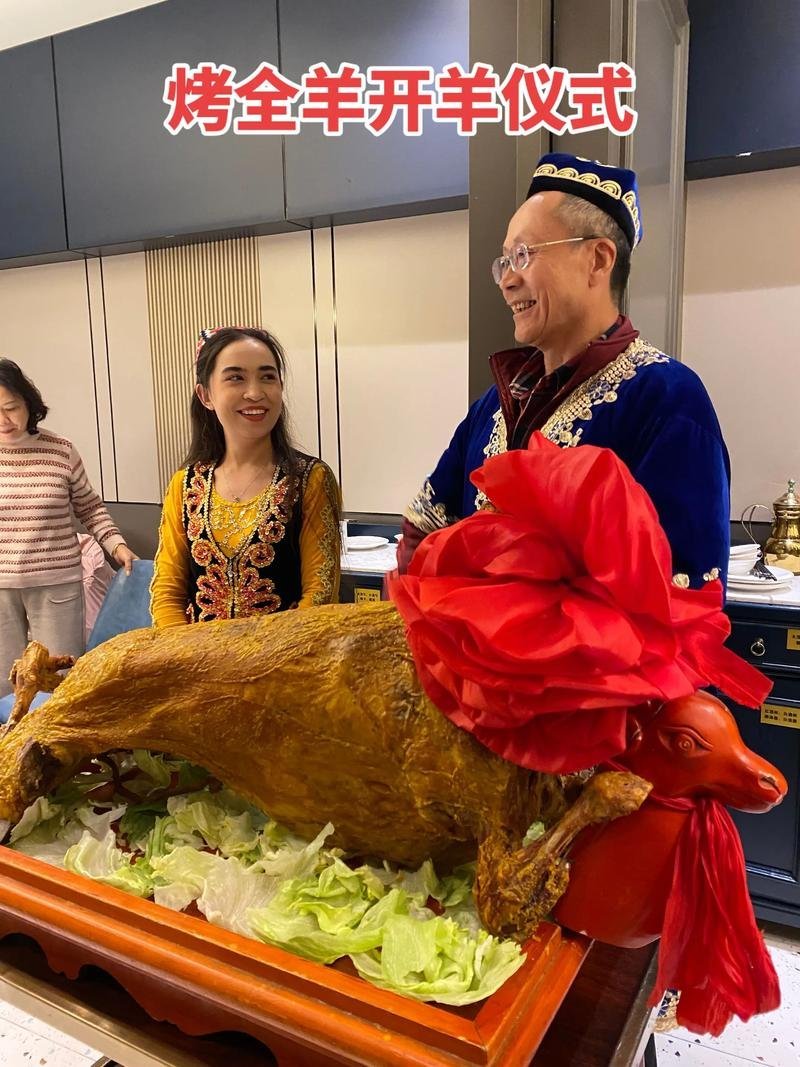 新疆不仅旅游资源丰富，其实也是美食横行之地。越来越多的朋友到新疆来旅游...