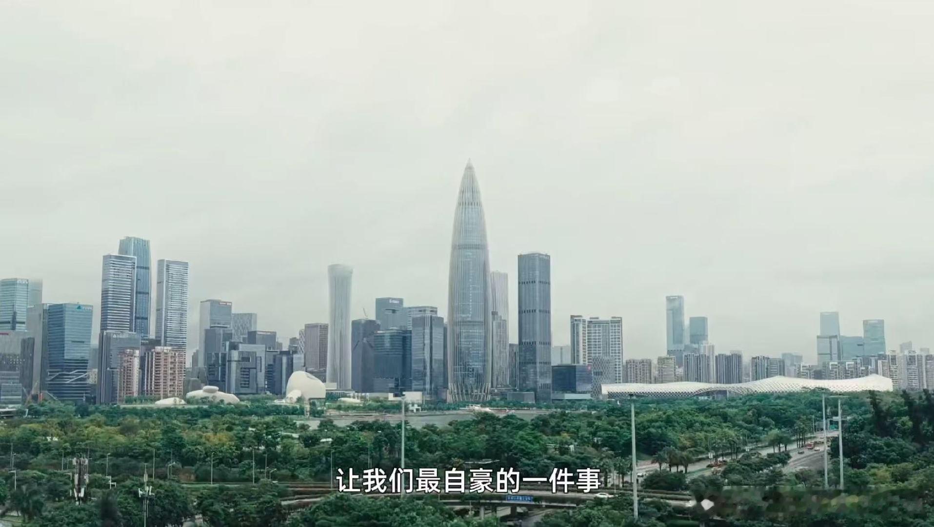 #60美元深圳AI眼镜在美国卖爆#不少硬件研发容易陷入功能堆砌误区，技术层面实现不等于好用，一款产品能否留住用户，要看大家是否愿意高频日常使用。

#00后侄子带80后叔叔勇闯美国# ​