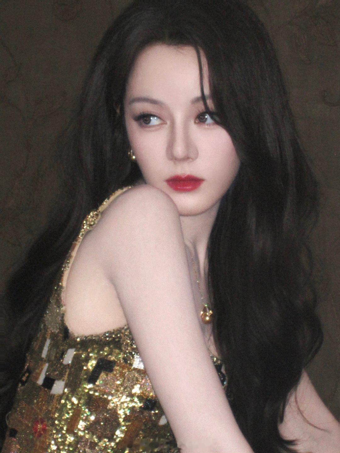 🍉：vogue盛典集齐了巴紫鹿嘟
迪丽热巴、杨紫、白鹿、陈都灵，90四大流量花终于要在名利场见面了，期待红毯造型。 ​