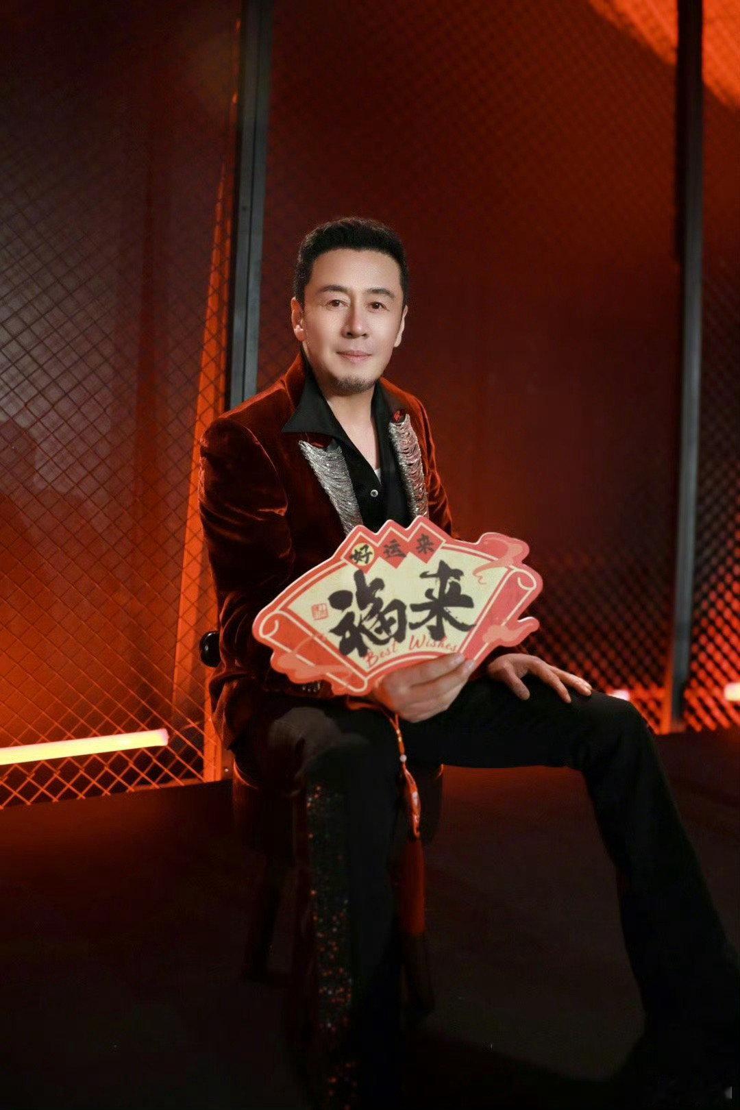 嗯不管了 支持杨坤老师 ​