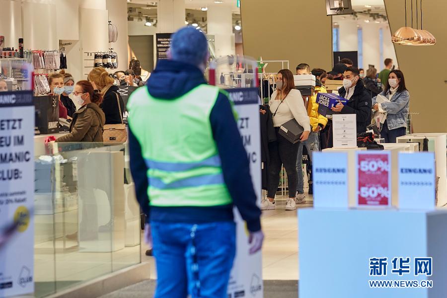 奧地利: “封鎖”措施前 民眾紮堆購物-圖4