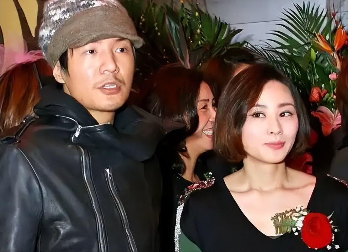 2006 年，朴树让妻子吴晓敏下楼买一包烟，左等右等都不回来，朴树也没给妻子打电话，直接睡觉去了。3 天后，吴晓敏才拿着烟回来，朴树若无其事的接过烟，居然没有过问妻子 3 天的行踪。

这件往事流传出来之后，很多普通人听完都觉得匪夷所思。放到寻常夫妻身上，出去买包烟，几个小时不见人影，心里都会开始犯