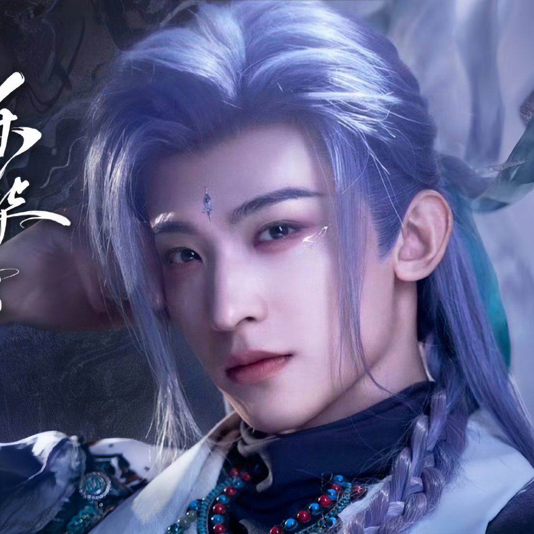 #常华森[超话]# 
神啊这是真的神啊[泪]
就生了这么一双含情眼，适合各种色彩 ​