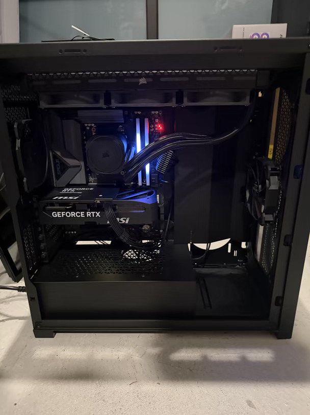 西雅图出全新非rgb 5070 主机