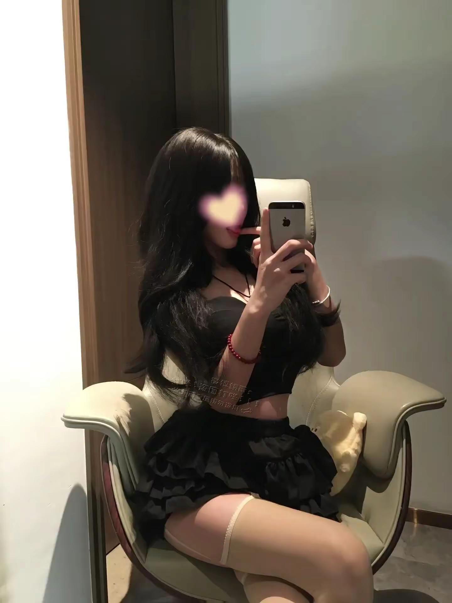 牛头还是黑色。