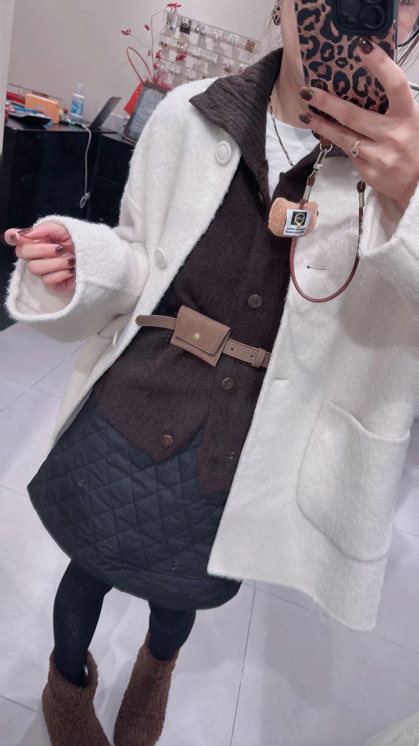 等我们的故事…