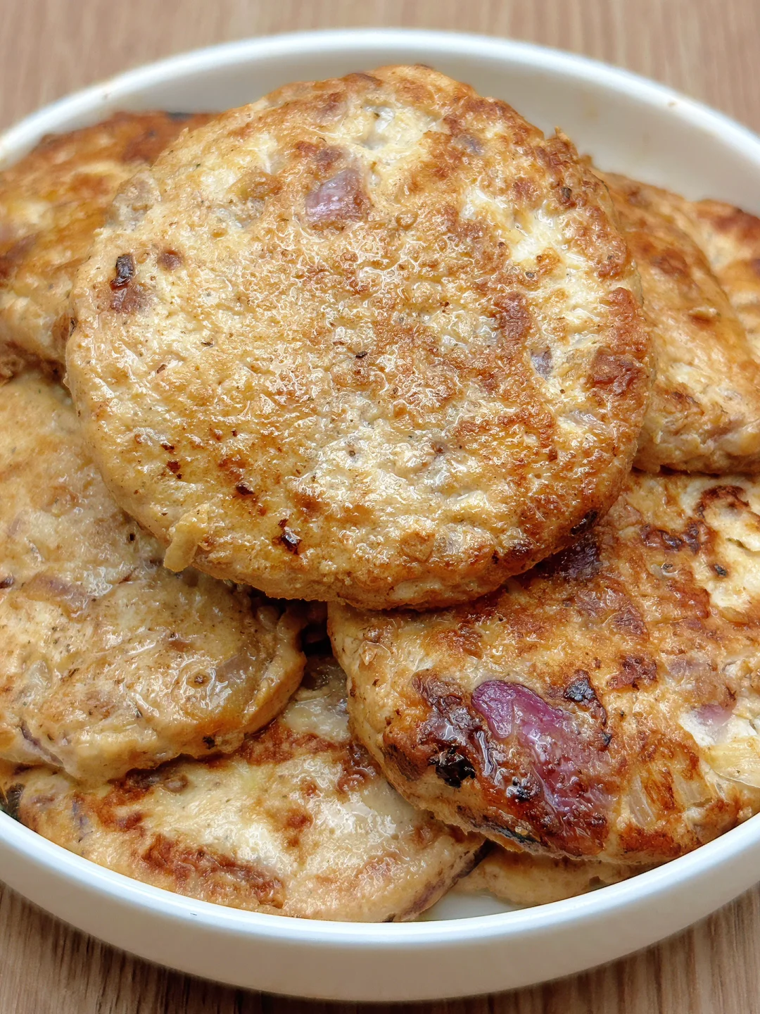 这个鸡胸肉饼也太好吃了！咬一口满嘴肉汁！！