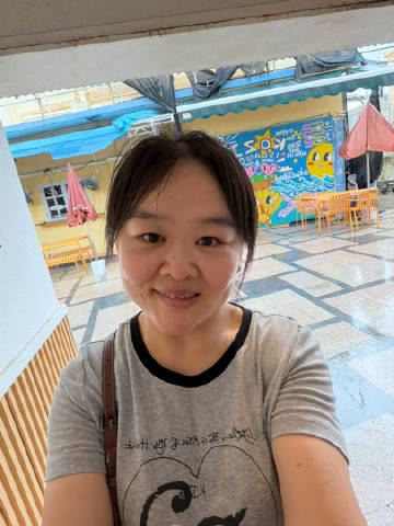 香港长洲岛小渔村的感觉真的太棒了，想起小时候看的台湾电视剧关于一个小渔...