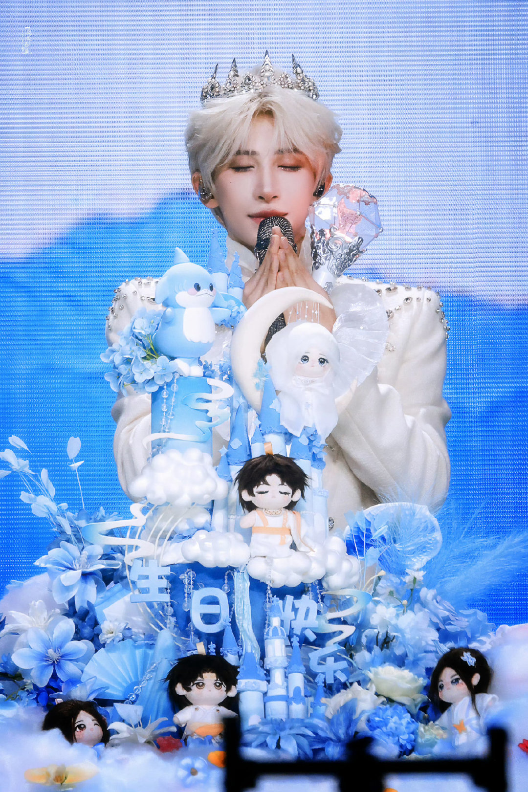 #刘宇廿六驭梦山河#💧#刘宇0824生日快乐# 
祝我的宝宝永远健康，永远快乐，永远被爱包围。
生日快乐！！🎂🎂🎂
​