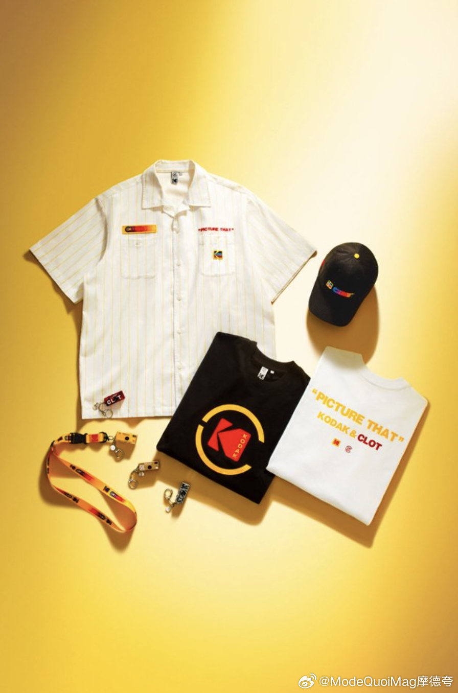 近日，CLOT 推出全新 CLOT x KODAK Charmera 钥匙圈数位相机盲盒系列及联名服饰胶囊系列。本次企划呼应 CLOT 创始人兼创意总监陈冠希提出的「PICTURE THAT」核心概念，旨在将 1987 年经典底片相机 Kodak Fling 的即兴捕捉，诠释为当代的数位感官体验。本次联名系列以盲盒形式推出，共带来七款设计，灵 ​