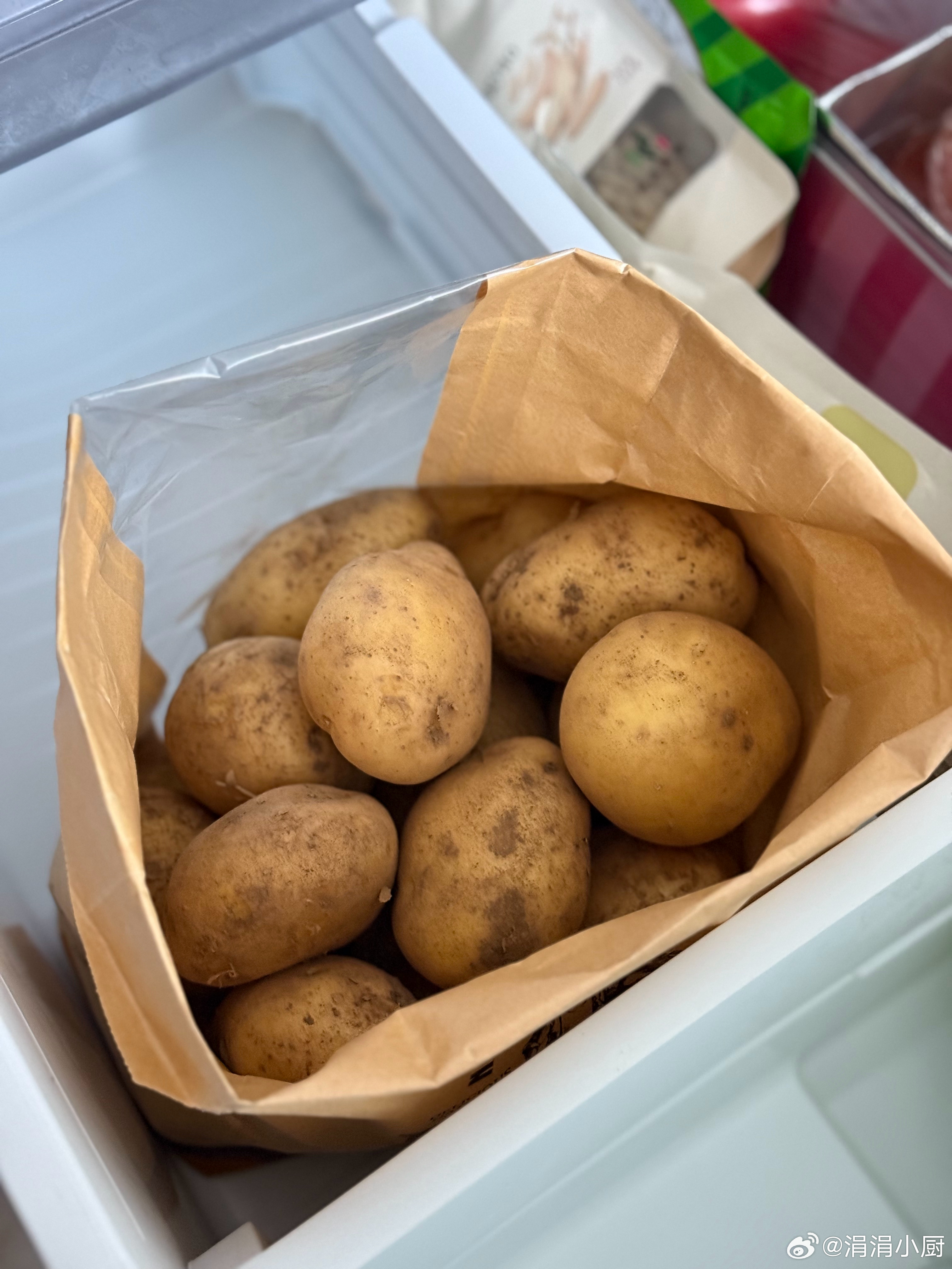 土豆🥔粉蒸鸡翅 蒜泥西兰花 老豆腐烩卤牛肉 ​​​