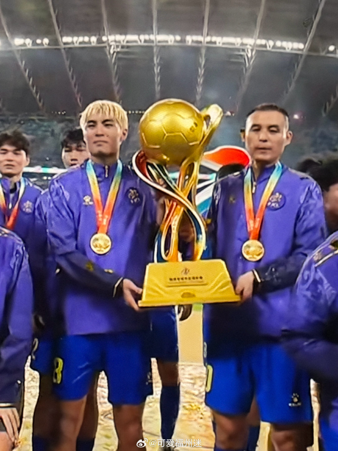 #福州商业# 
/ ◌福州队2:1拿下厦门队，夺得闽超冠军！！！ ​