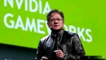 《在最近一期播客节目中，黄仁勋警示称，如果DeepSeek V4等大语...