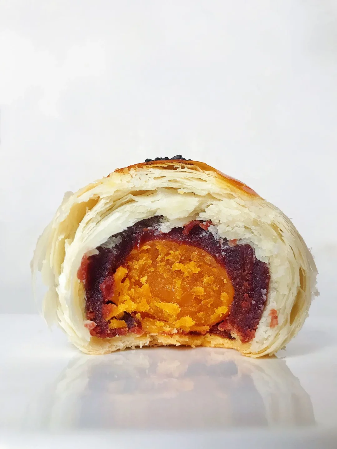 酥得掉渣！蛋黄酥不开裂不混酥的小秘密！