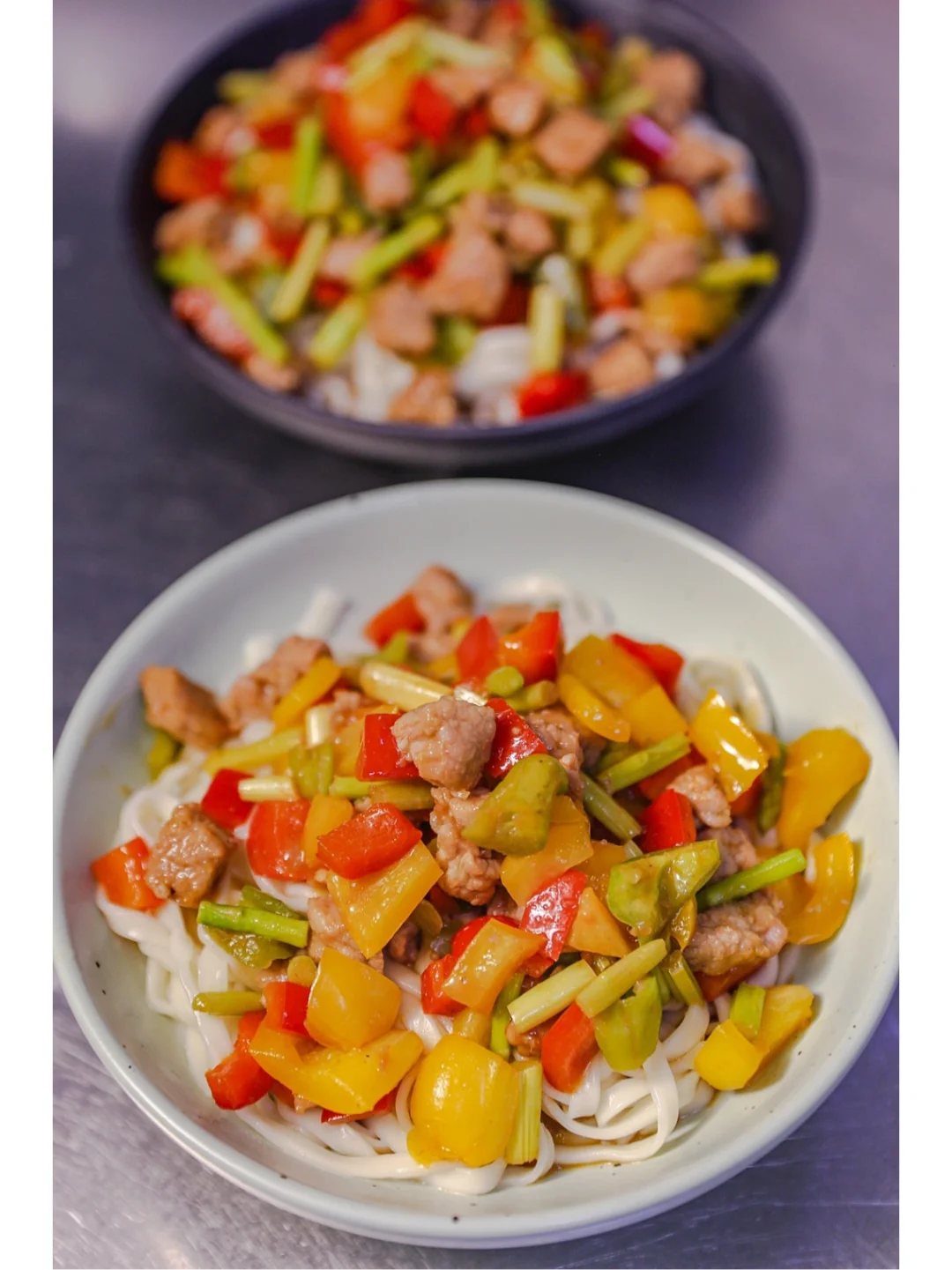 坚持做1000种面不重样（173）彩椒牛肉拌面