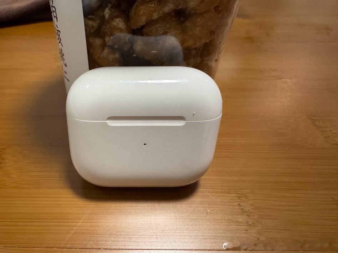 我的苹果耳机一次掉在水池里，今天在洗衣机里洗衣服完了吹干居然还能用
我真的服了，中国制造质量
希望华为也一样严苛质量标准
一定在全世界不输于苹果🍎#财经头条[超话]##原创##苹果##华为##科技##科技[超话]##蓝牙耳机[超话]# ​