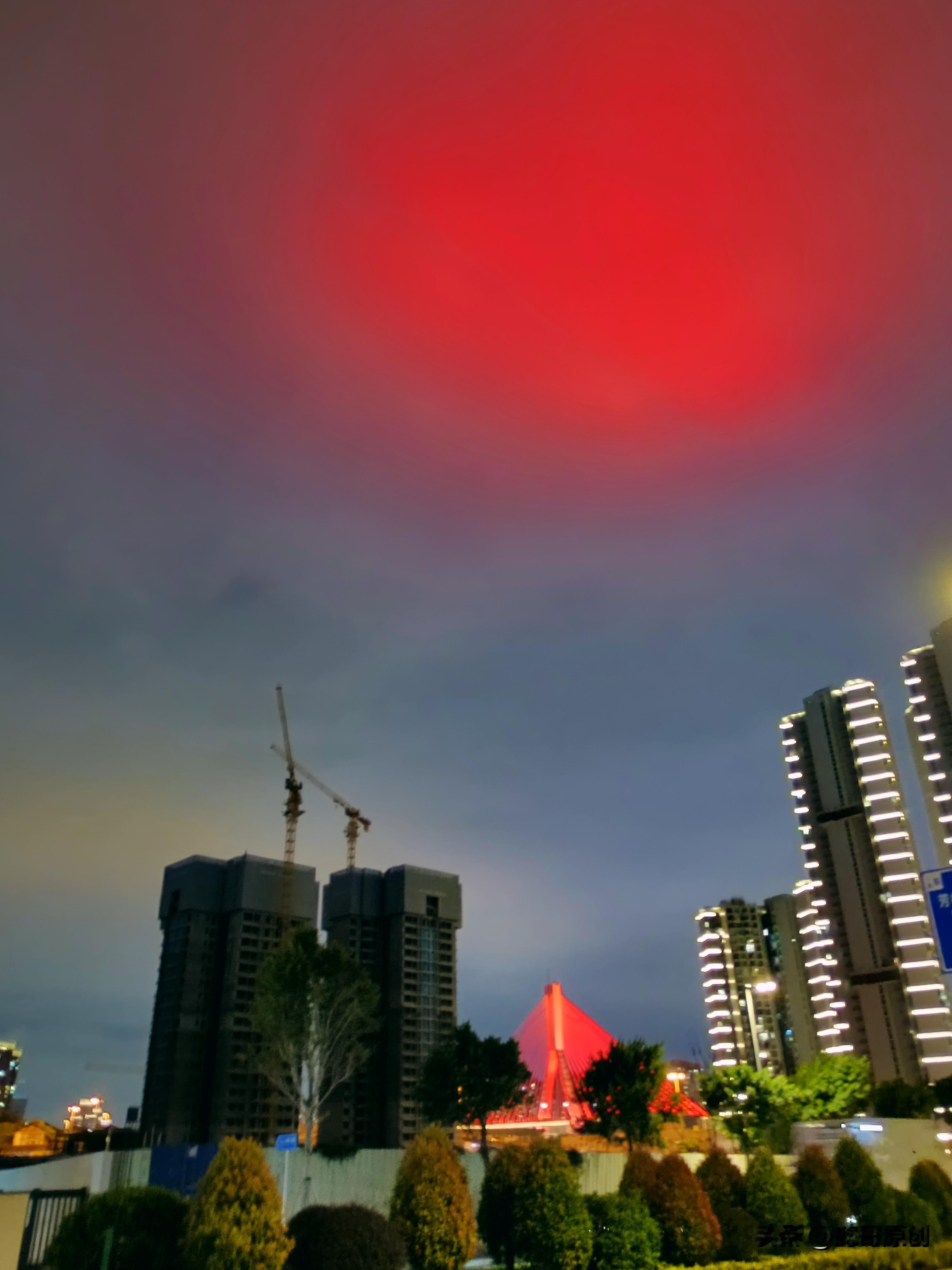 荔湾区， 夜景。