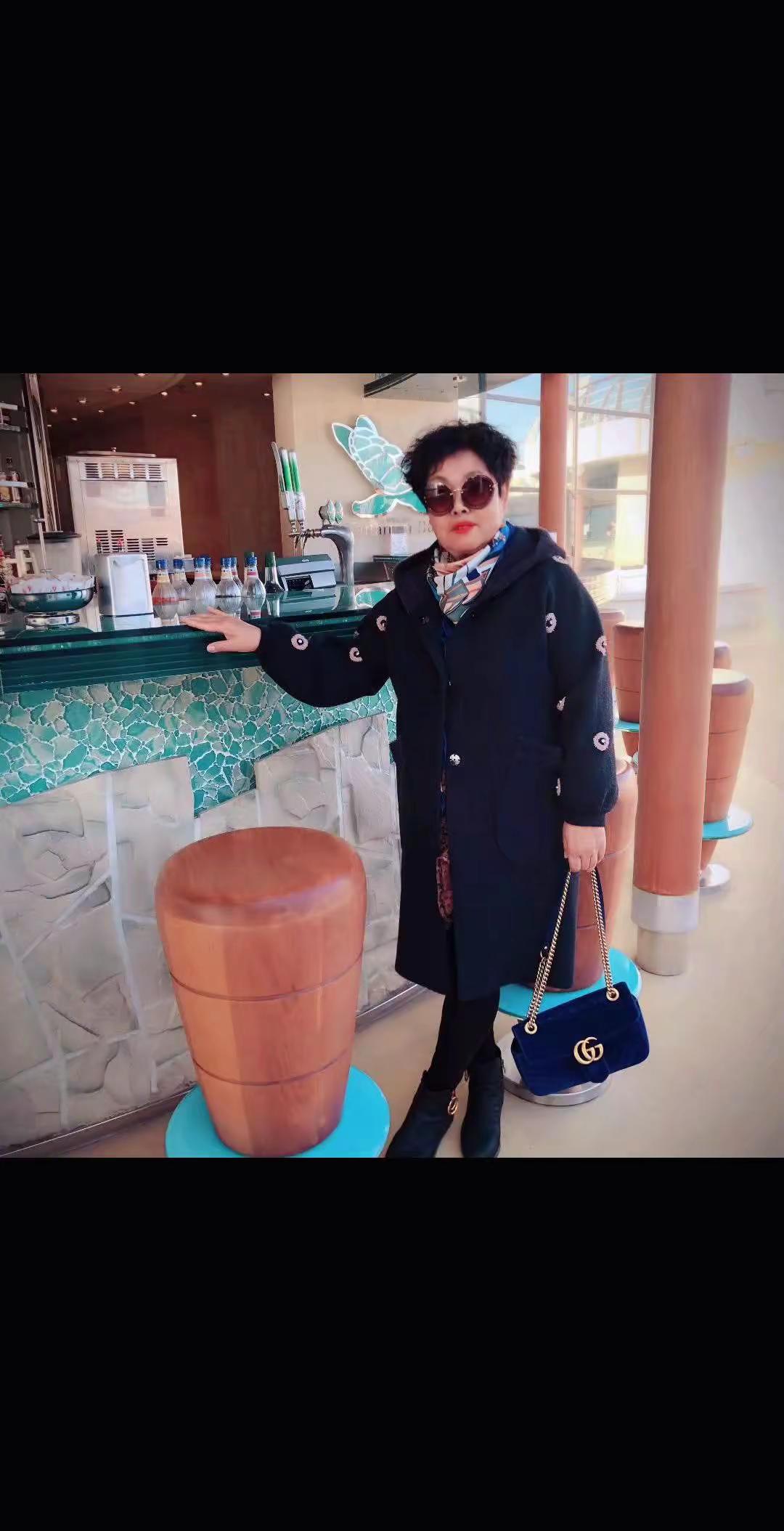 <p>街拍小姐姐穿搭秀 纪录美好生活 晚年生活 女装穿搭 <!--{i...