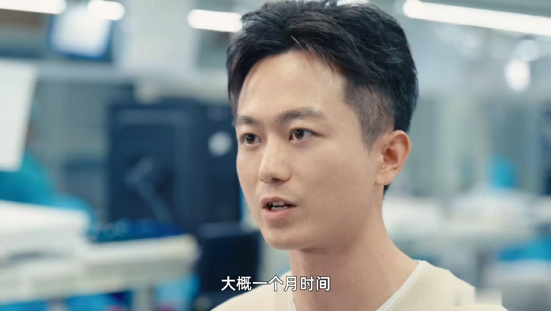 #60美元深圳AI眼镜在美国卖爆#硬件出海不等于简单把货品运往海外仓库，更核心的任务是让当地消费者清晰读懂产品可以解决哪些实实在在的日常难题。#00后侄子带80后叔叔勇闯美国# ​