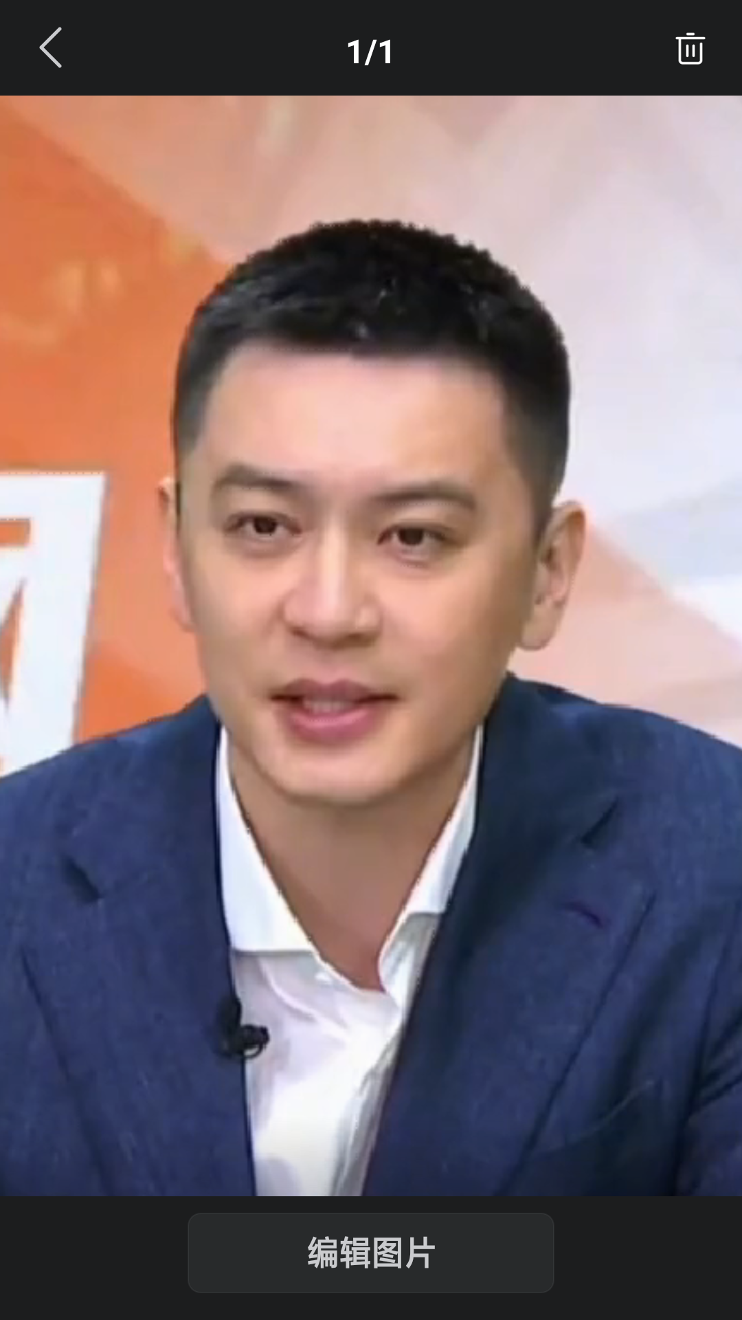 昨晚辽宁队客场惨败给上海久事，赛后前辽篮主教练杨鸣在直播间对比赛进行总...