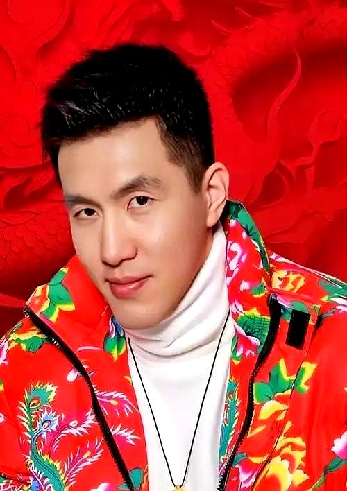 别再提郭艾伦前女友这茬了，马阳阳早就活出了自己的样子。  以前大家对她...