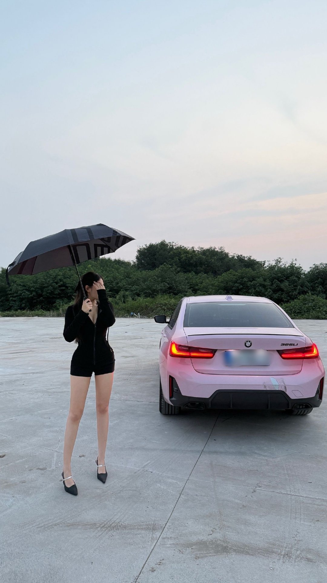 粉粉的BMW ​