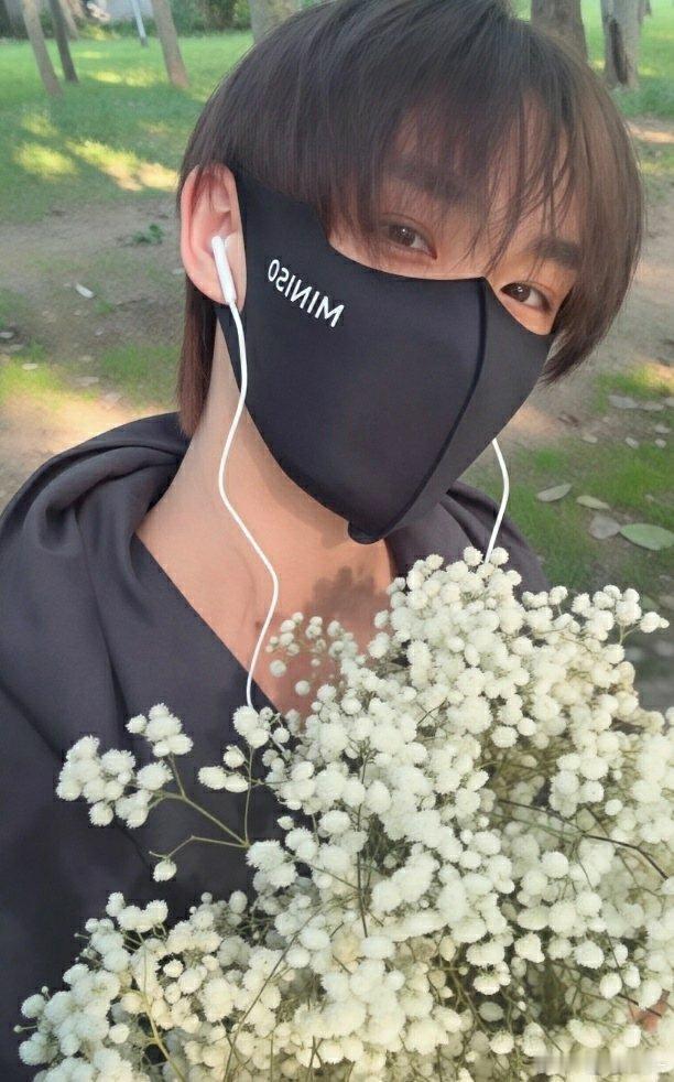 #丁程鑫[超话]# ✨#丁程鑫 ace门面主舞#

你是我青春里独一无二的男主角你是我素未谋面男主你是我文案里的男主角你是丁程鑫.

​
