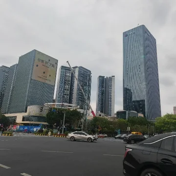 住在花都区府商圈