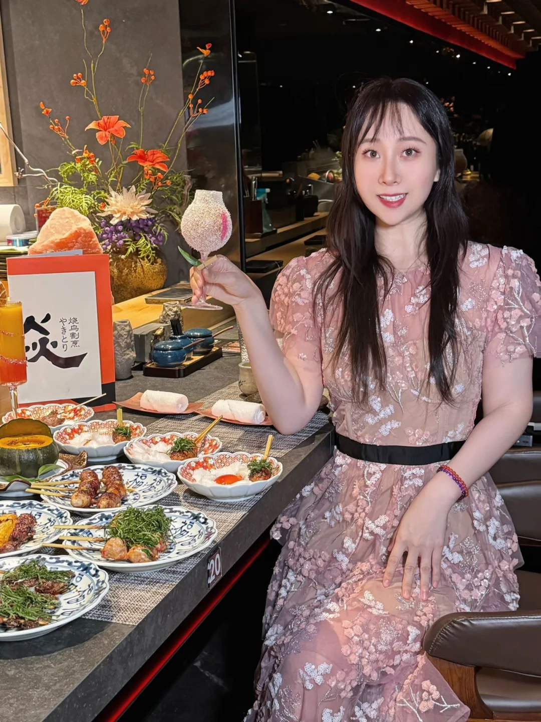 北京烧鸟天hua板！和牛炭火吃法爱了爱了✨
	
在北京吃过无数家烧鸟
这家真的彻