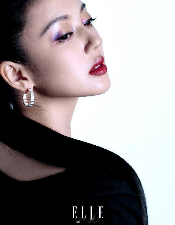 何瑞贤妆教太厉害了，这教程也太实用了吧。姐姐这妆容也太绝了，手残党狂喜，学会了直接美美出门。#何瑞贤妆教太厉害了##何瑞贤# ​