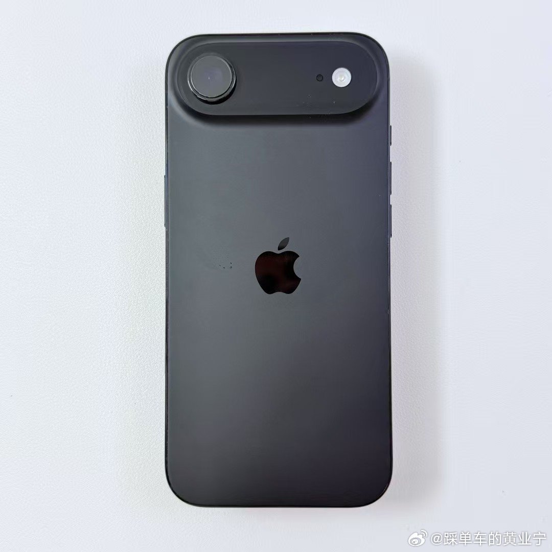 苹果iPhone Air 256G黑色
5G全网通eSIM 电池100% 97新
全国联保2027.02.02 好价￥4999  ​