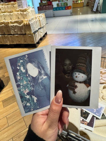 拍完右边一张还没有很搞笑<br />左边那张显像的瞬间<br />我发...