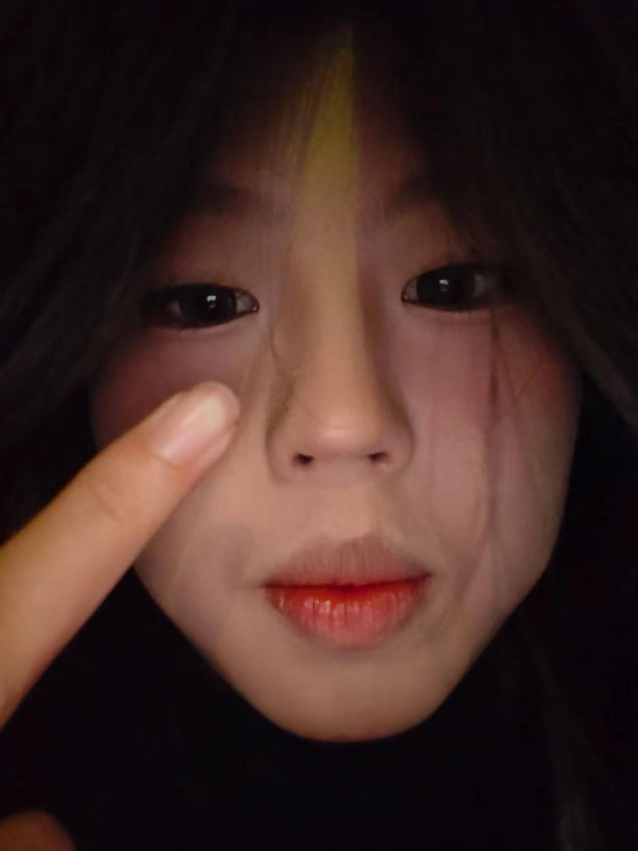 突然翻到前女友留在我手机里的视频她好可爱 我好后悔